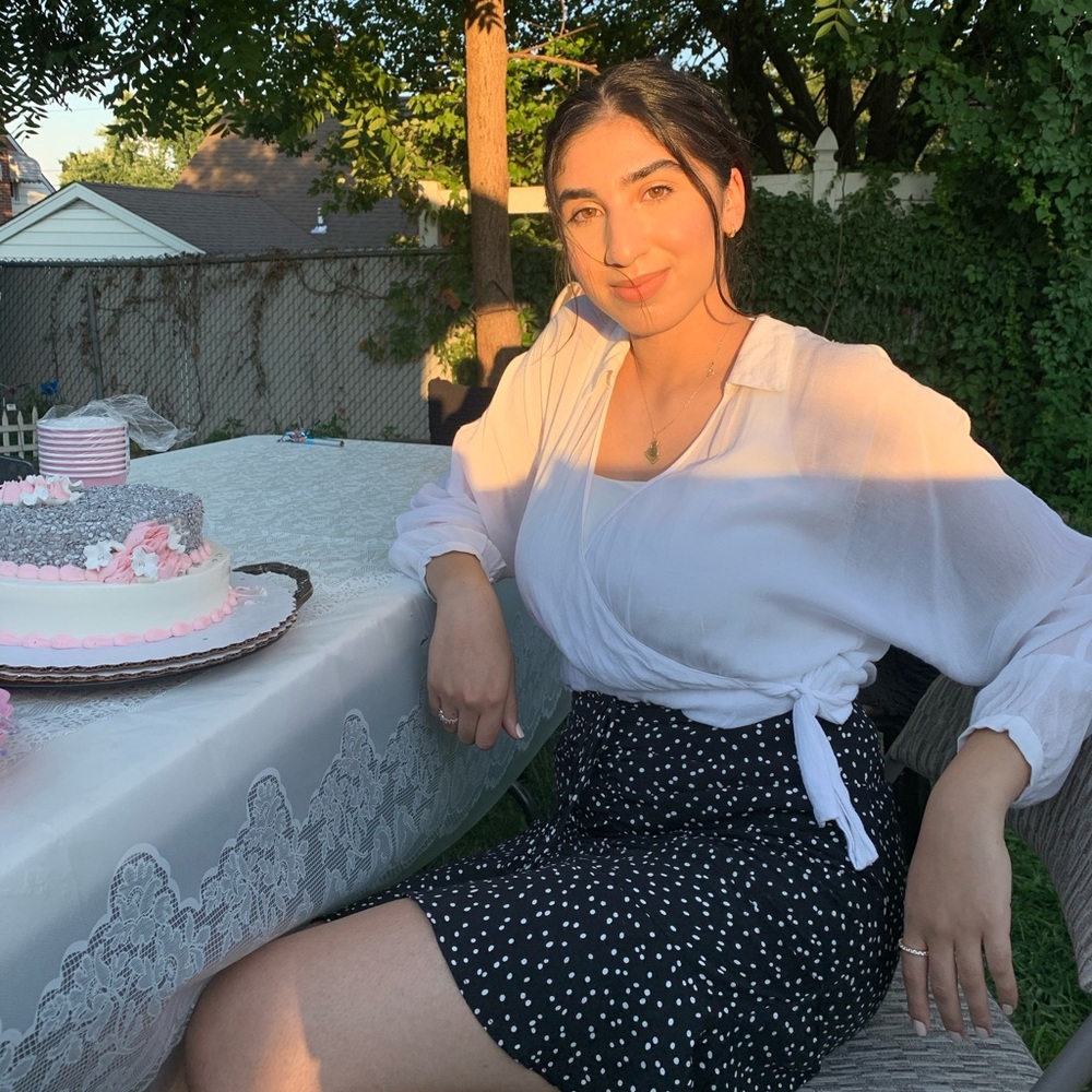 Meet your Posher, Anissa